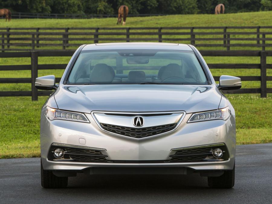  Acura TLX 3.5L V6 SH-AWD 2015 года  (фото 34 из 91)